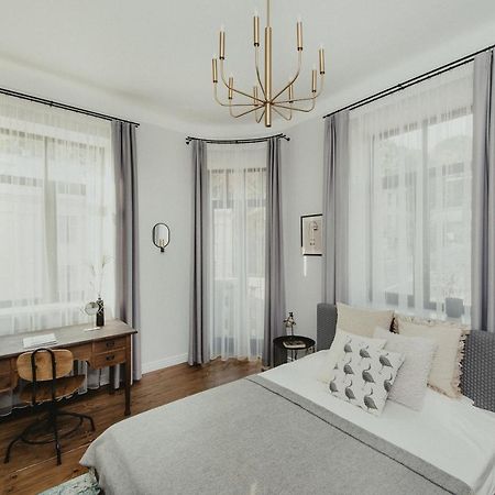 Cozy Apartment Near Zalgirio Arena By Urban Rent Kaunas Exterior photo